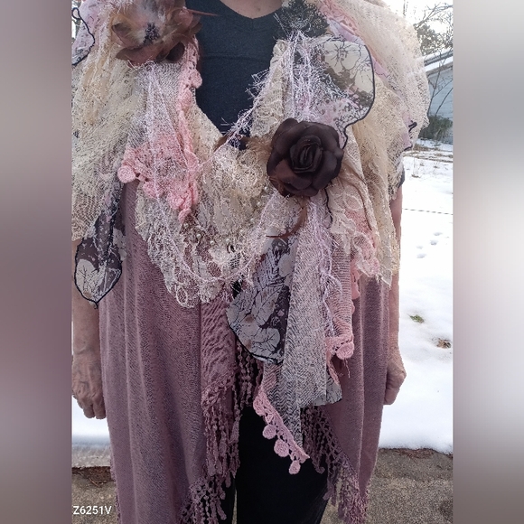 STATEMENT piece, necklace, upcycled necklace, neck piece - Picture 7 of 10